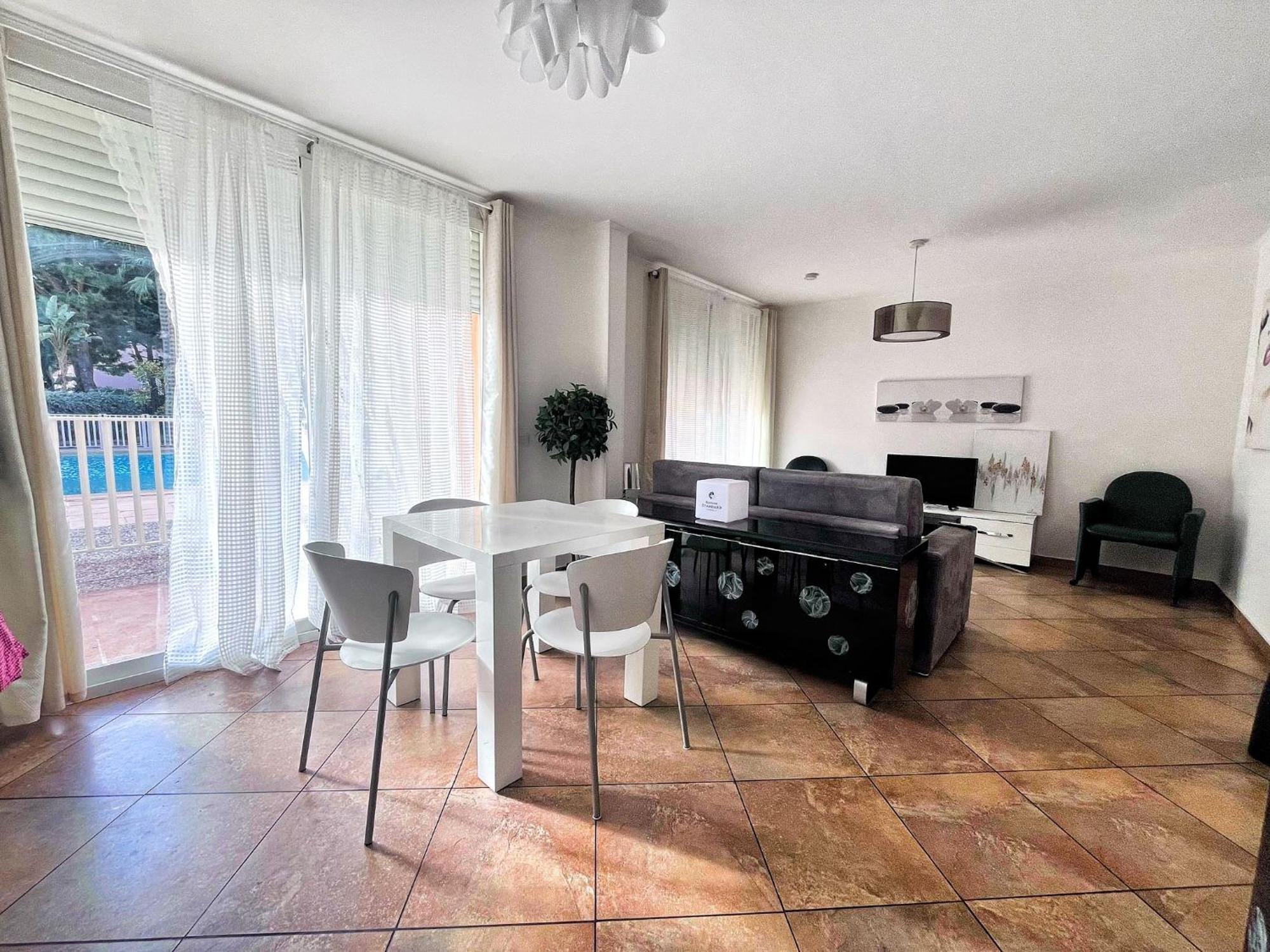 Direct Monaco 2 Pieces Devant Piscine Beausoleil Exterior foto